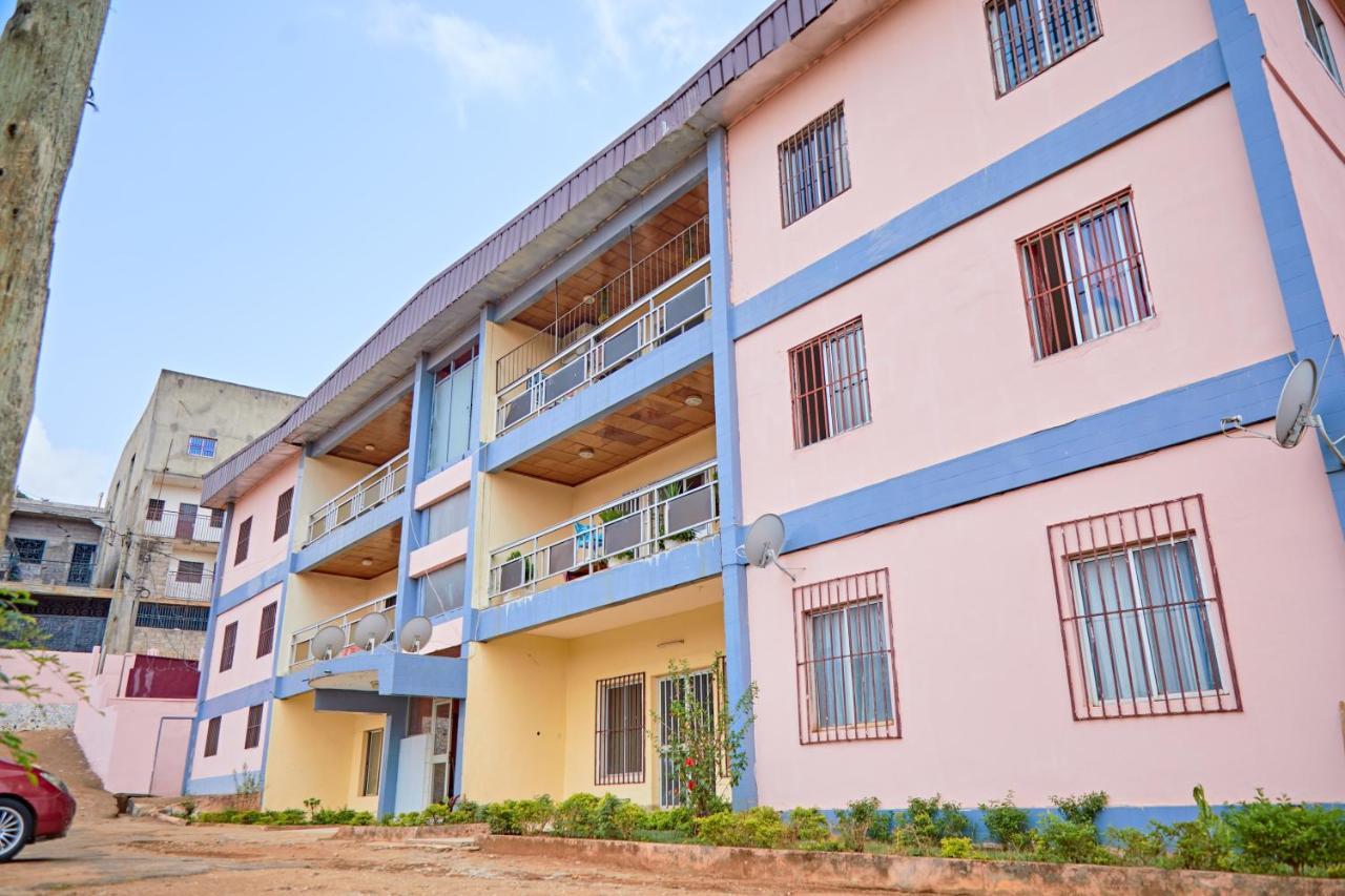 Appartement Avec Vue Panoramique Two Or Three Rooms Yaounde Ngoại thất bức ảnh