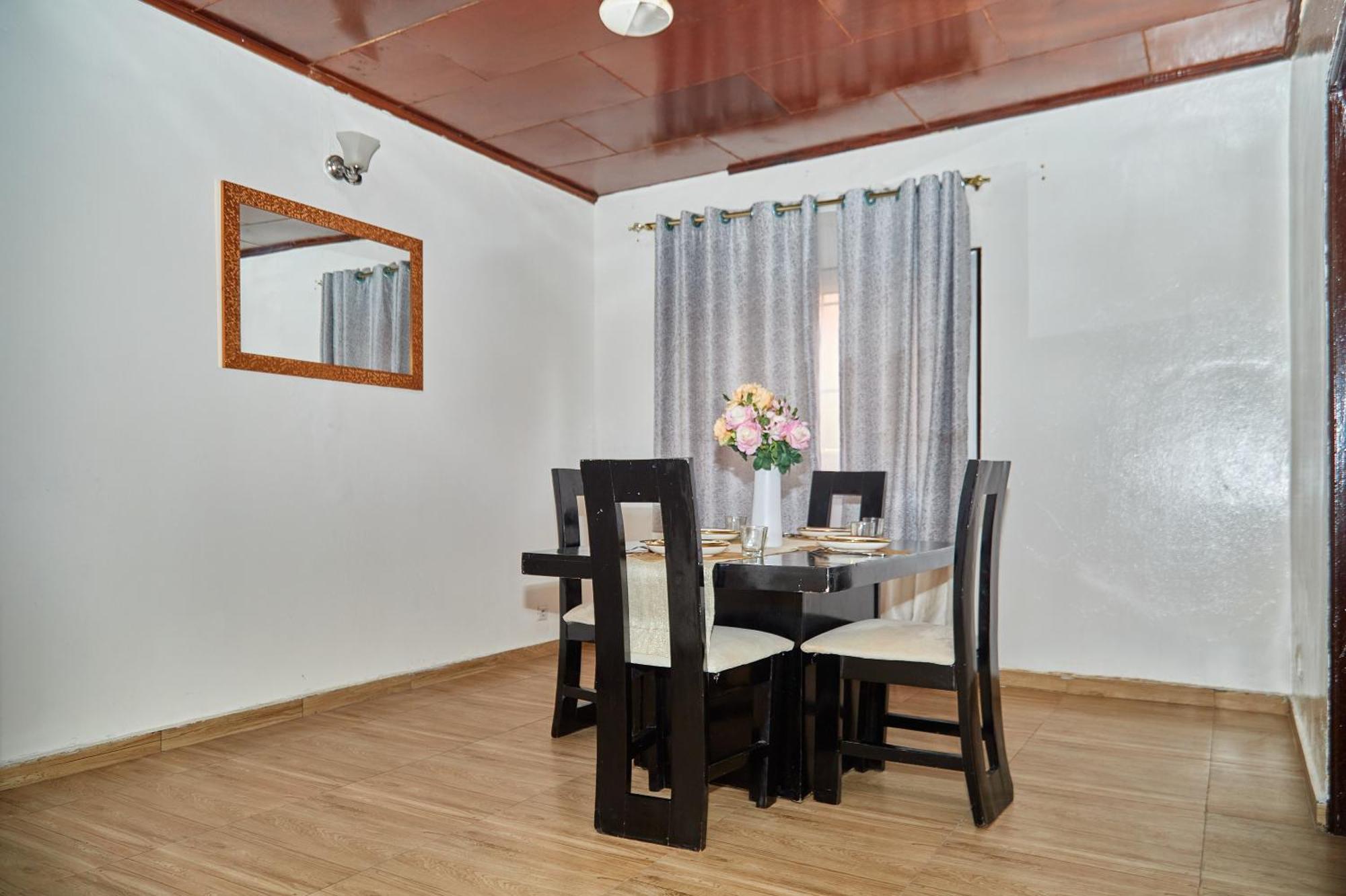 Appartement Avec Vue Panoramique Two Or Three Rooms Yaounde Ngoại thất bức ảnh