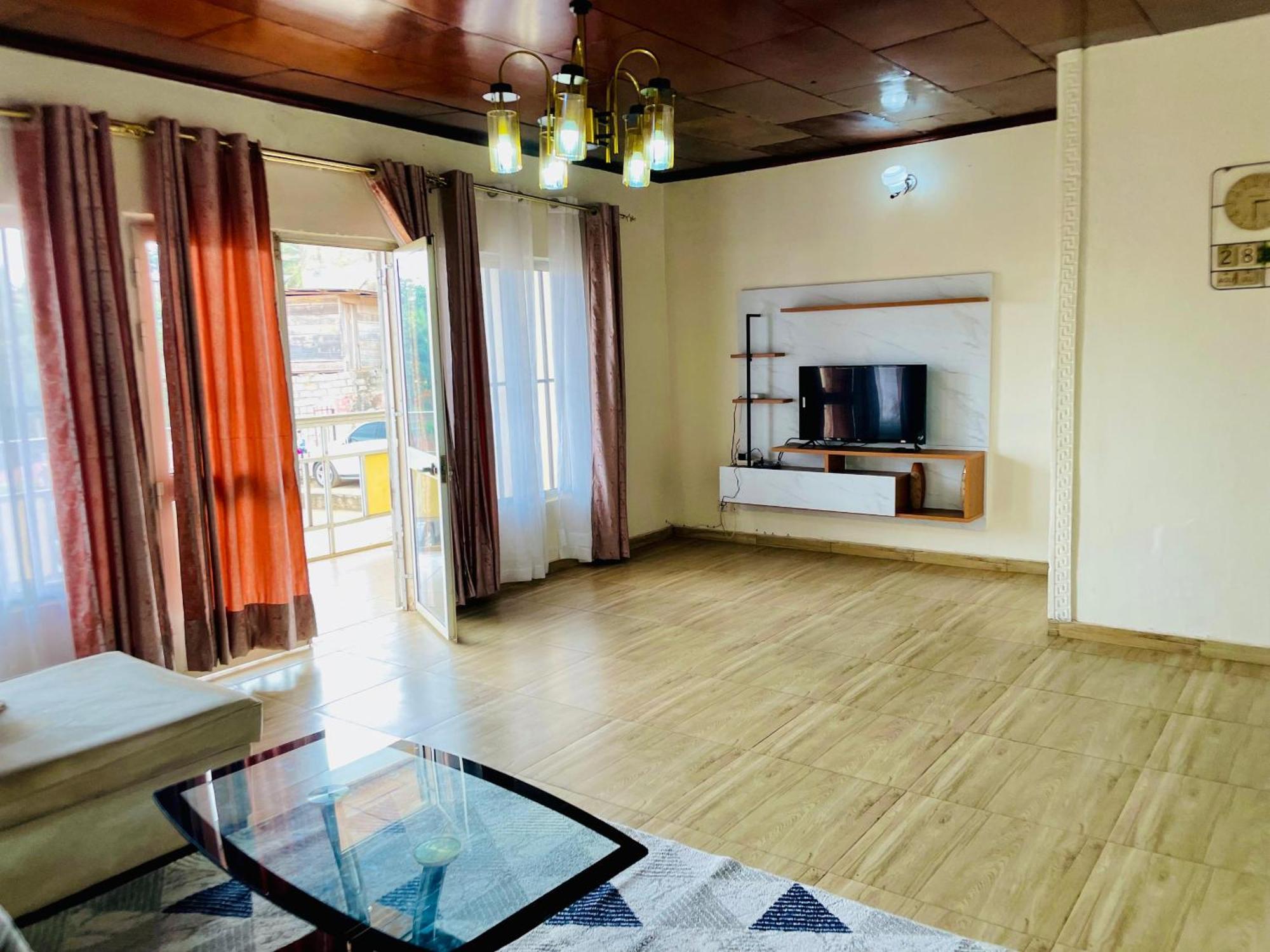 Appartement Avec Vue Panoramique Two Or Three Rooms Yaounde Ngoại thất bức ảnh