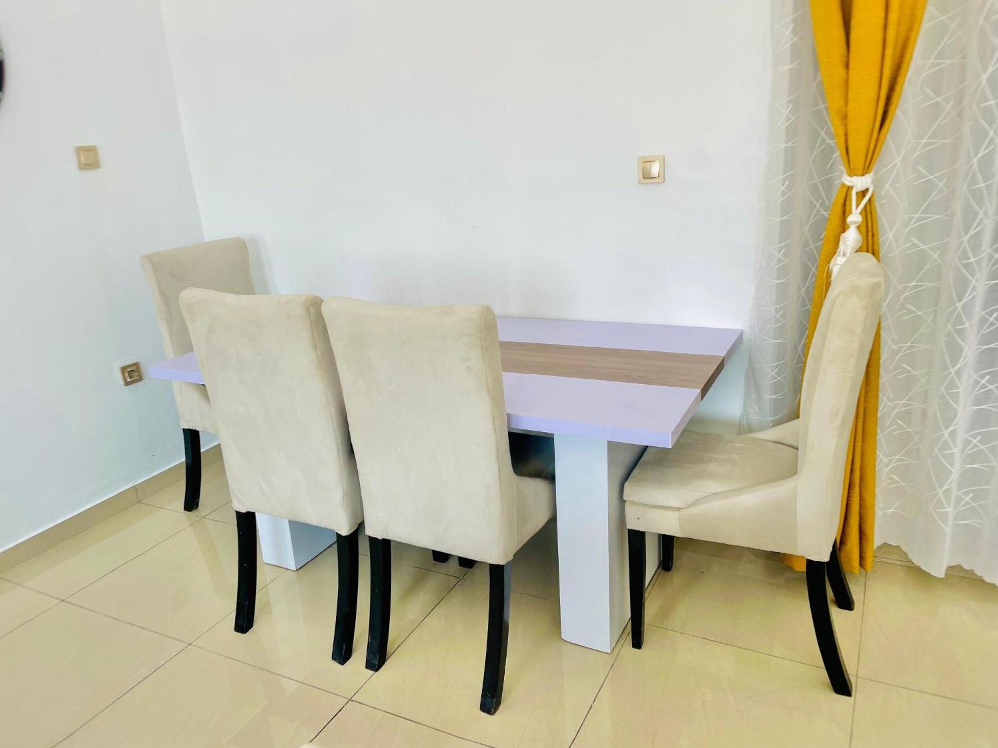 Appartement Avec Vue Panoramique Two Or Three Rooms Yaounde Ngoại thất bức ảnh